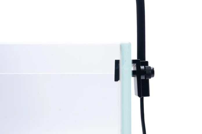 close up on mount on rimless tank