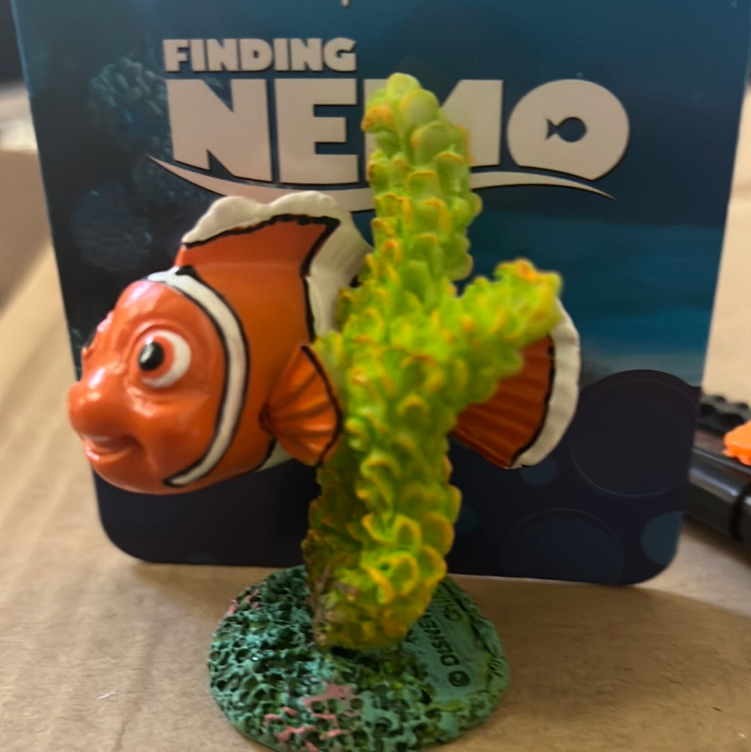 Disney Nemo On Coral Aquarium Statue mini